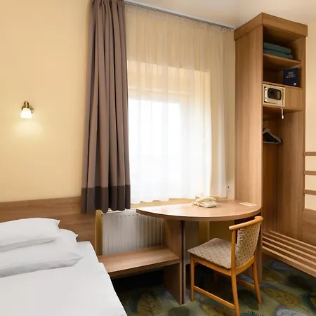 Aranyhomok Business City-wellness-hotel 4* Kecskemet
