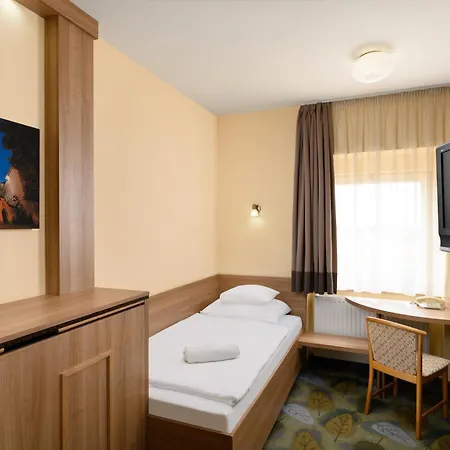 Aranyhomok Business City-wellness-hotel 4* Kecskemet