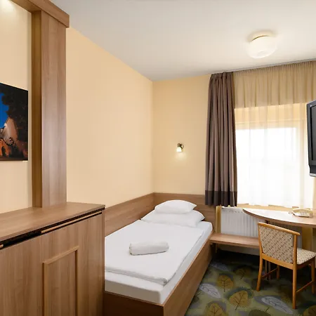 Hotel Aranyhomok Business & Relax 4*