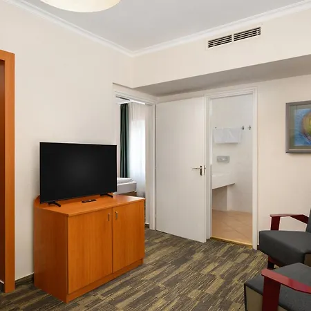 Hotel Aranyhomok Business & Relax 4*